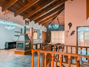 Encantadora casa con piscina